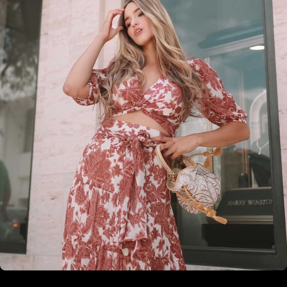 Beautiful outfit from bash Paris